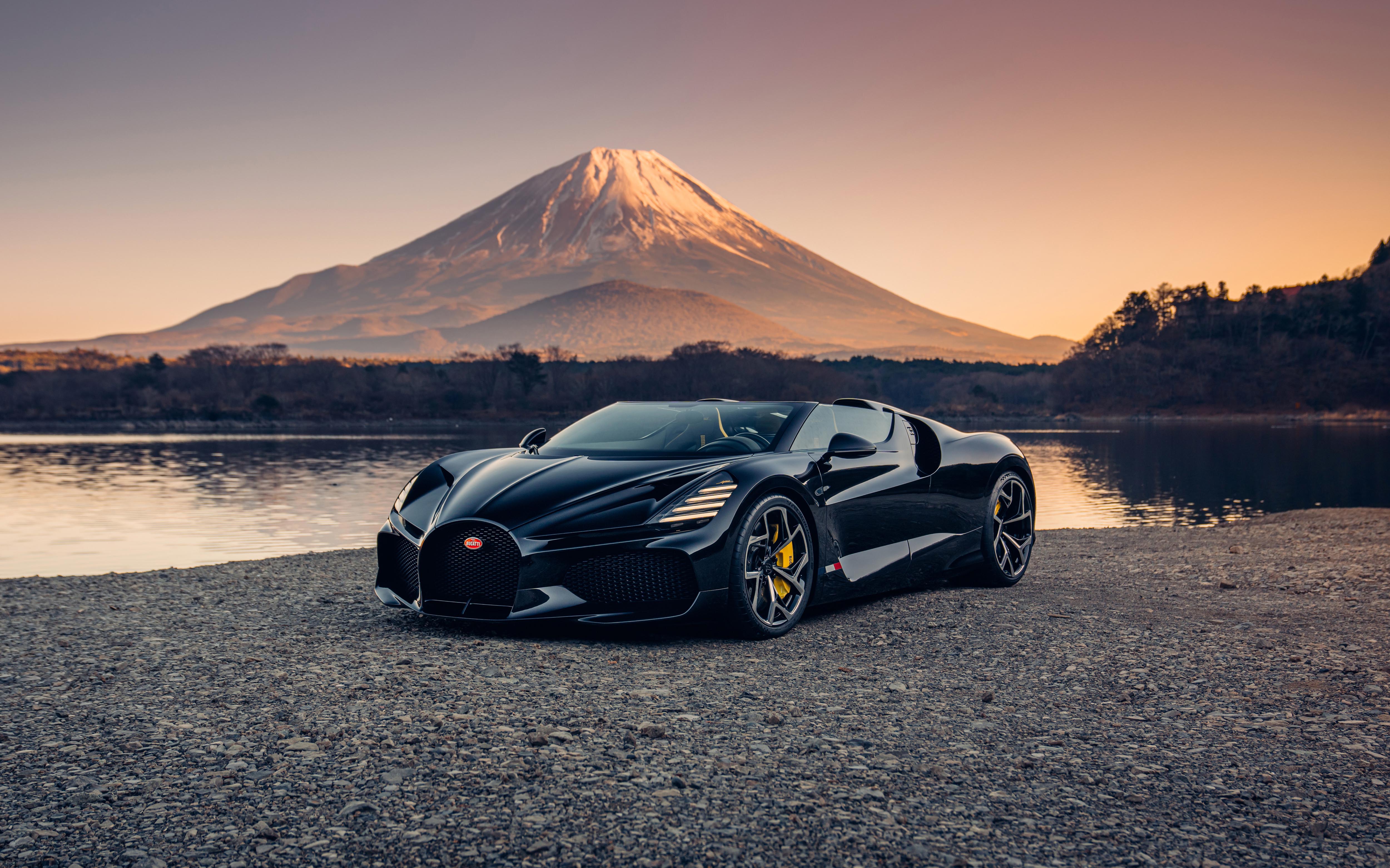 Acquire | Visuals | Bugatti's W16 Mistral takes a tour through
