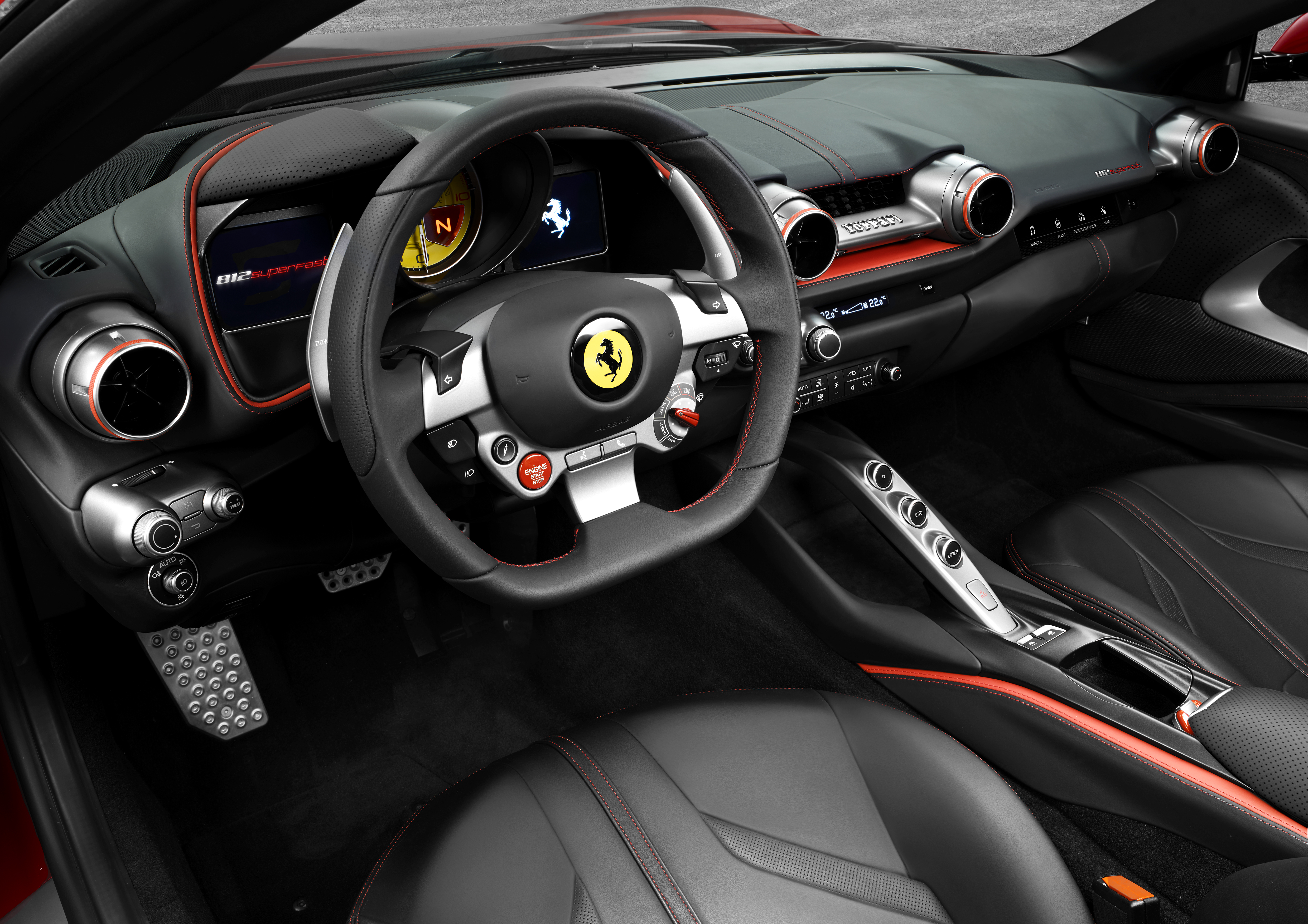 Acquire | Ferrari reveals its new super-coupe, the 812 Superfast