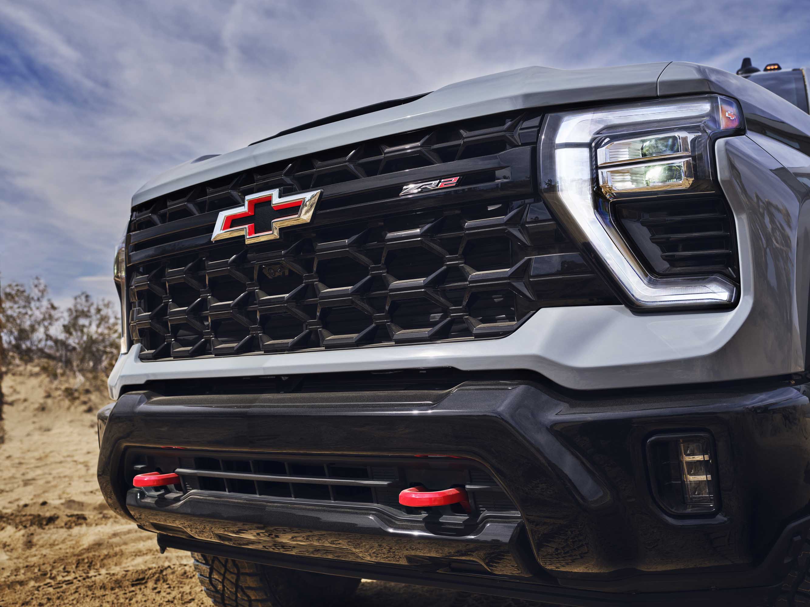 Acquire | Silverado brings the ZR2 trim to the Silverado HD
