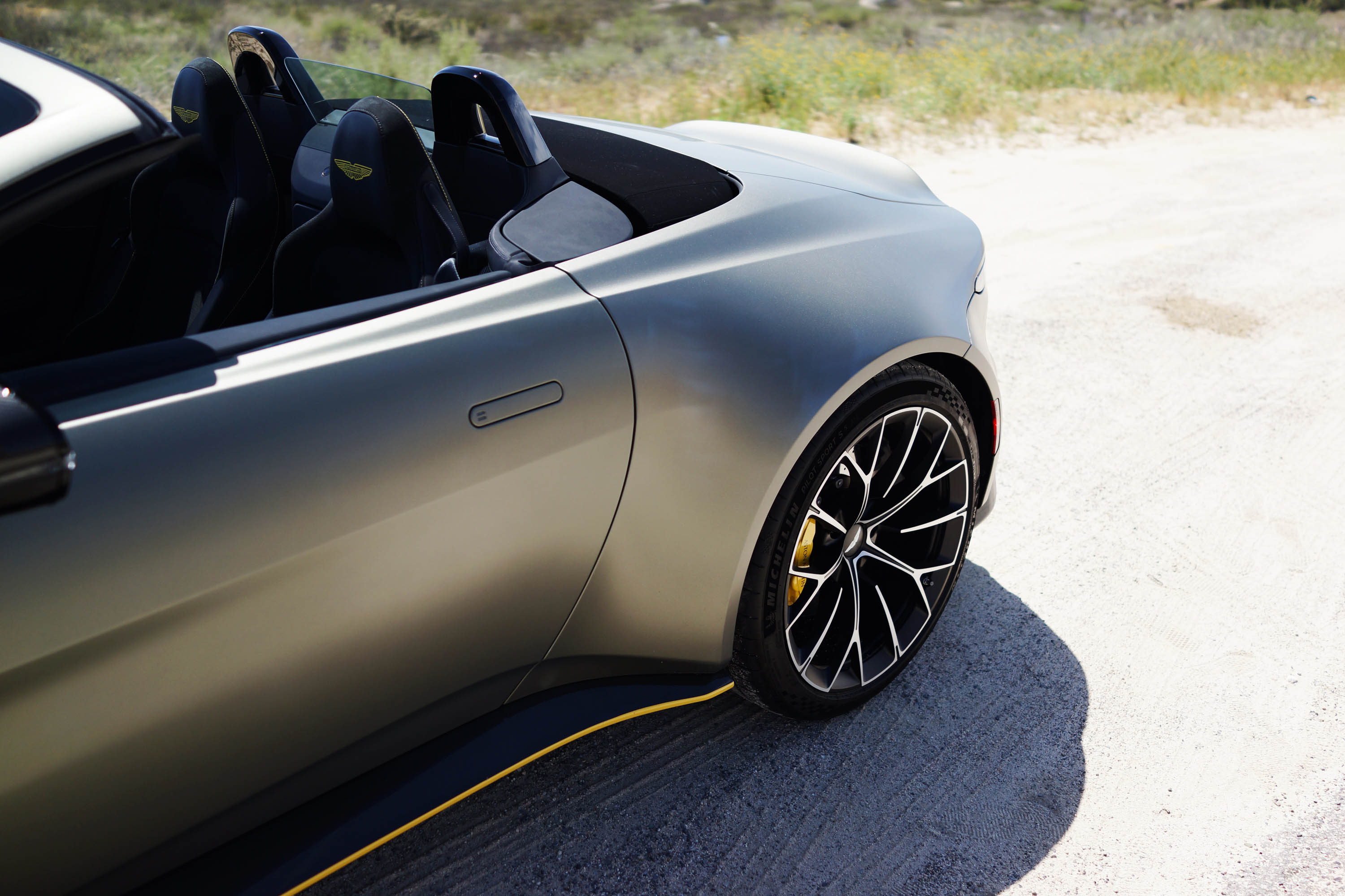 Acquire | 2026-vantage-roadster-18