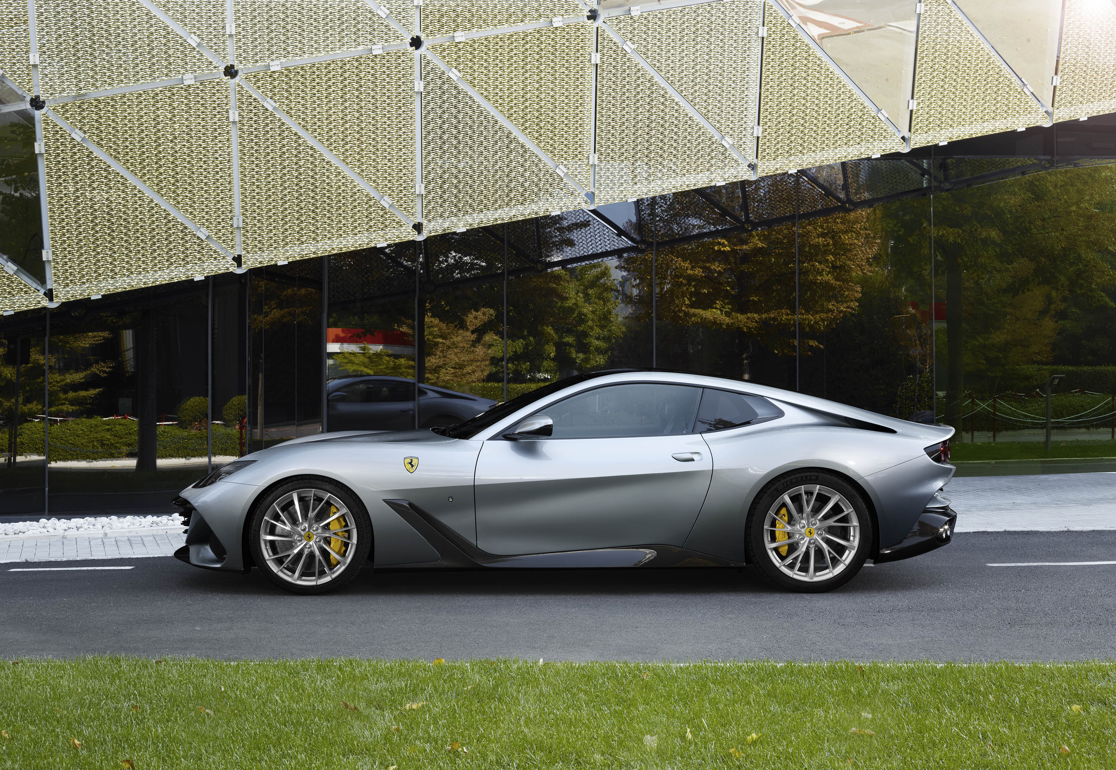 Acquire | Ferrari reveals its latest one-off, the BR20