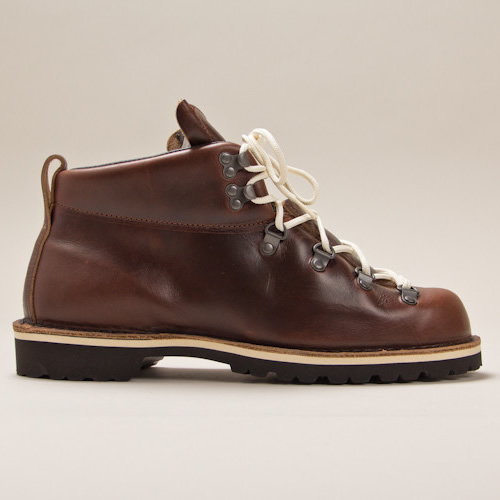 Acquire | Danner Japan gives one of the brand's most popular