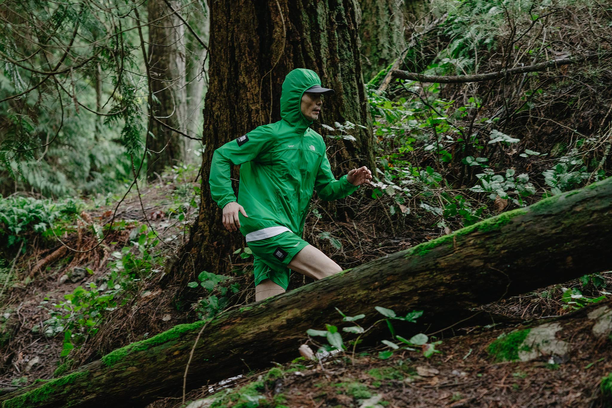 バーミキュラ Acquire | The North Face and Undercover release their trail-ready