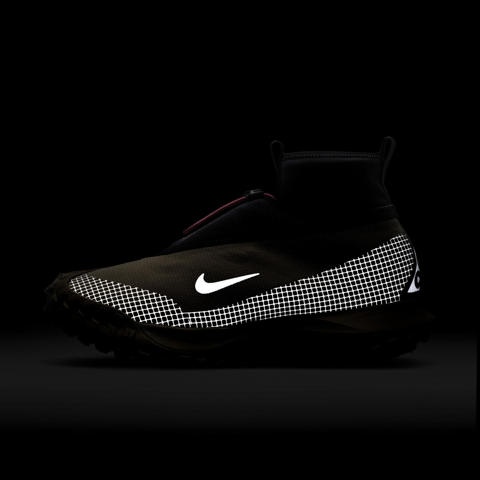 Acquire | Nike launches its winter-ready ACG Mountain Fly Gore-Tex