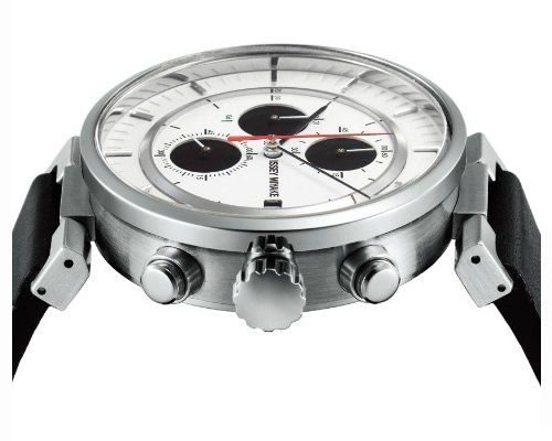 Acquire | Satoshi Wada and Issey Miyake introduce a new version of