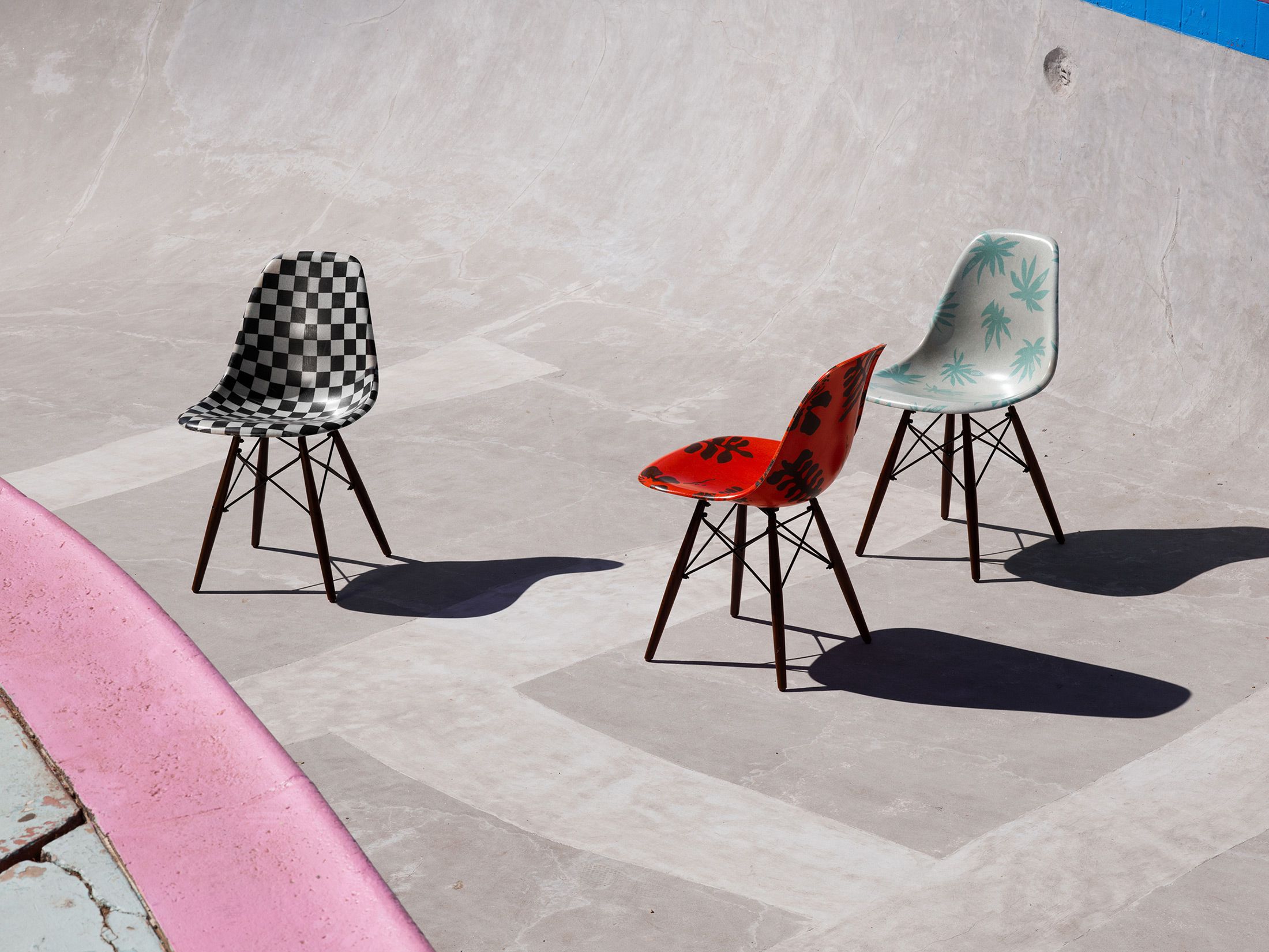 椅子 VANS VAULT x MODERNICA SHELL CHAIR Acquire | Modernica teams up with Vans Vault on a limited edition
