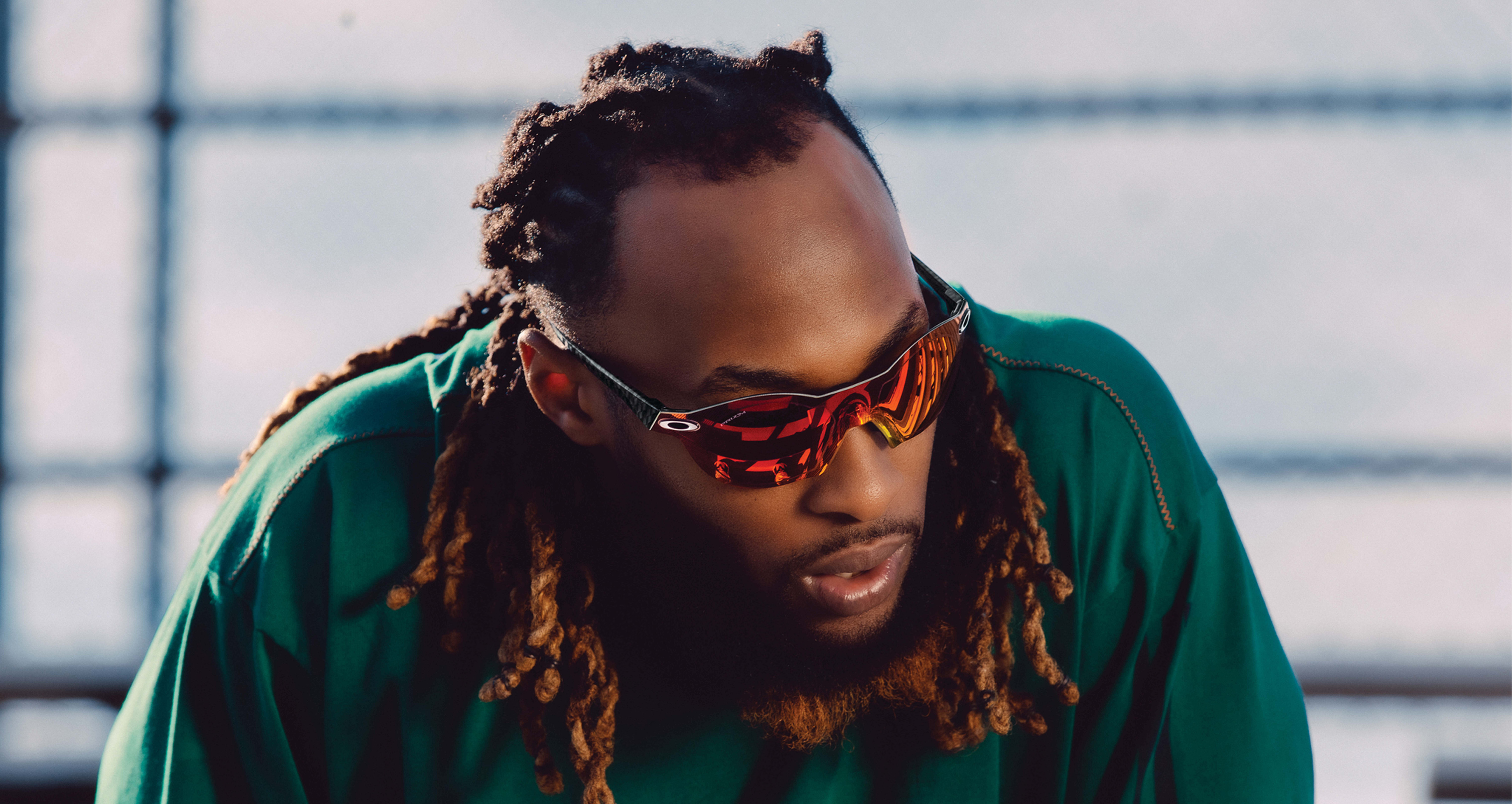 Acquire | Oakley launches the sequel to the Sub Zero