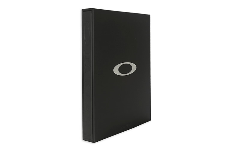 キンヤバー ◾️Oakley Assouline Acquire | Oakley by Assouline