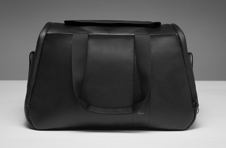 Rapha WEEK LONG BAGラファ ウィークロングバッグ ミディアム Acquire | Rapha's new bag is the perfect weekender for a