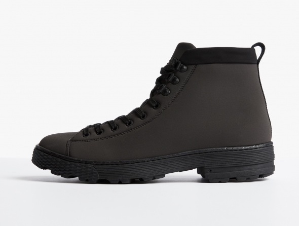 Acquire | James Perse expands its footwear range with a  display picture 1