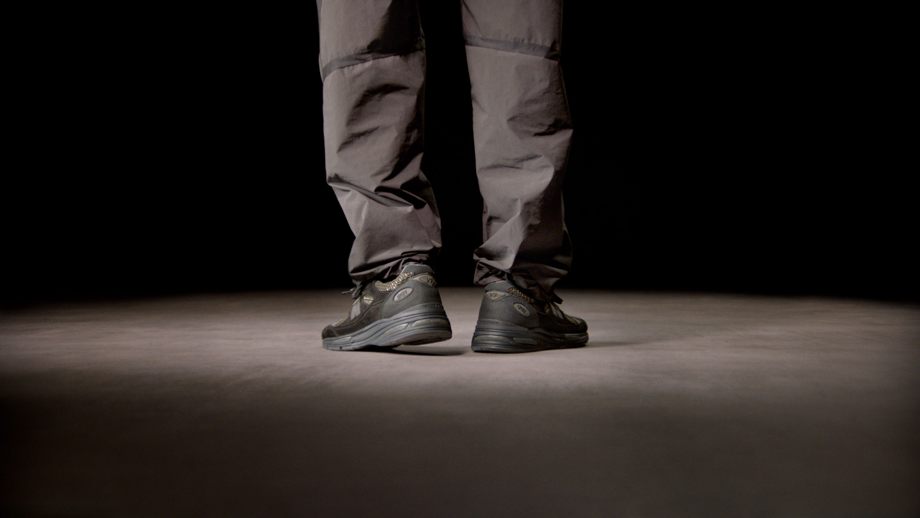 new balance per stone island