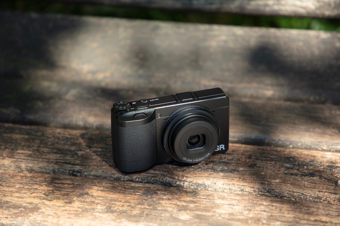 Acquire | Ricoh officially launches the long-awaited GR IV