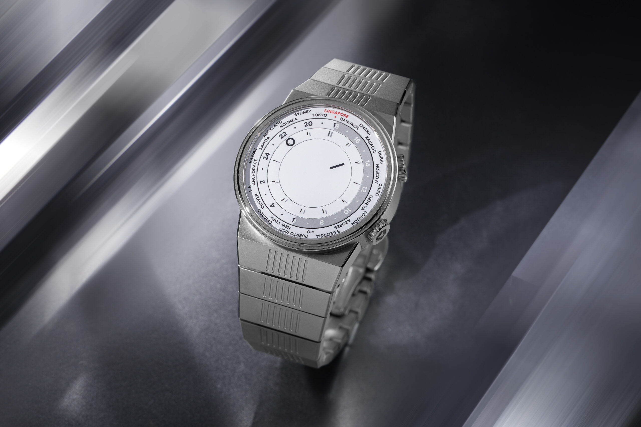 Acquire | Damue releases its first original timepiece