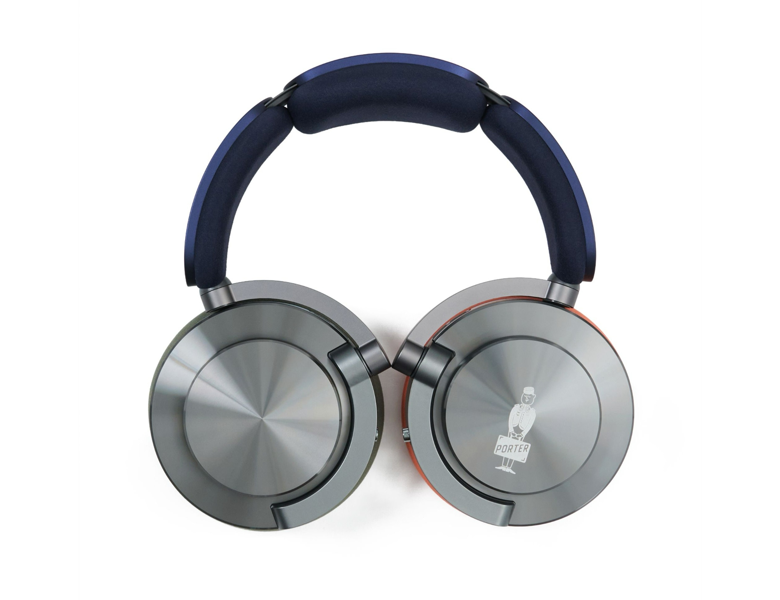 Acquire | Dyson joins Porter's 90th anniversary with a special